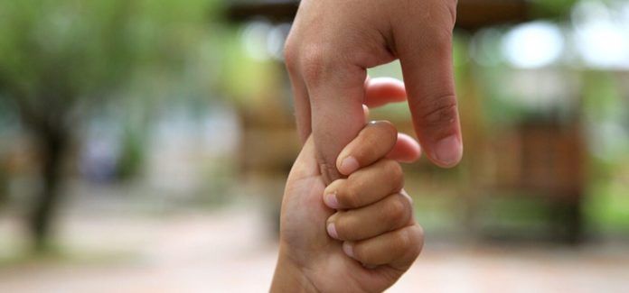 Cinco passos para incentivar a independência dos filhos
