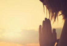 A Fé em Deus: Confiar nos Momentos de Silêncio e Adversidade