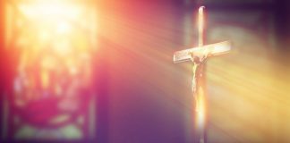 Permanecei firmes e seguir jesus