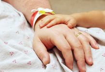 visitar o enfermo no hospital e acamado em casa