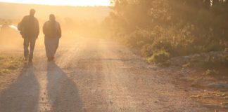 A Missão de Evangelizar. Como os discípulos ide de dois em dois