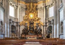 A Importância da Cátedra de São Pedro na Igreja e no Mundo
