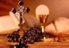 Um amor de entrega e presença em seu Corpo e Sangue O Mistério da Eucaristia: Corpo e Sangue de Cristo