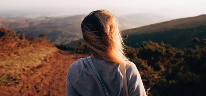 olha de Deus Olhos que refletem amor: o olhar de Deus que transforma corações