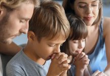 Como Manter a Família Viva e Cheia de Vida com a Oração
