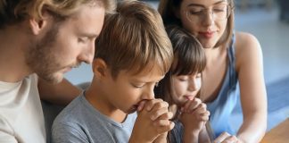 Como Manter a Família Viva e Cheia de Vida com a Oração